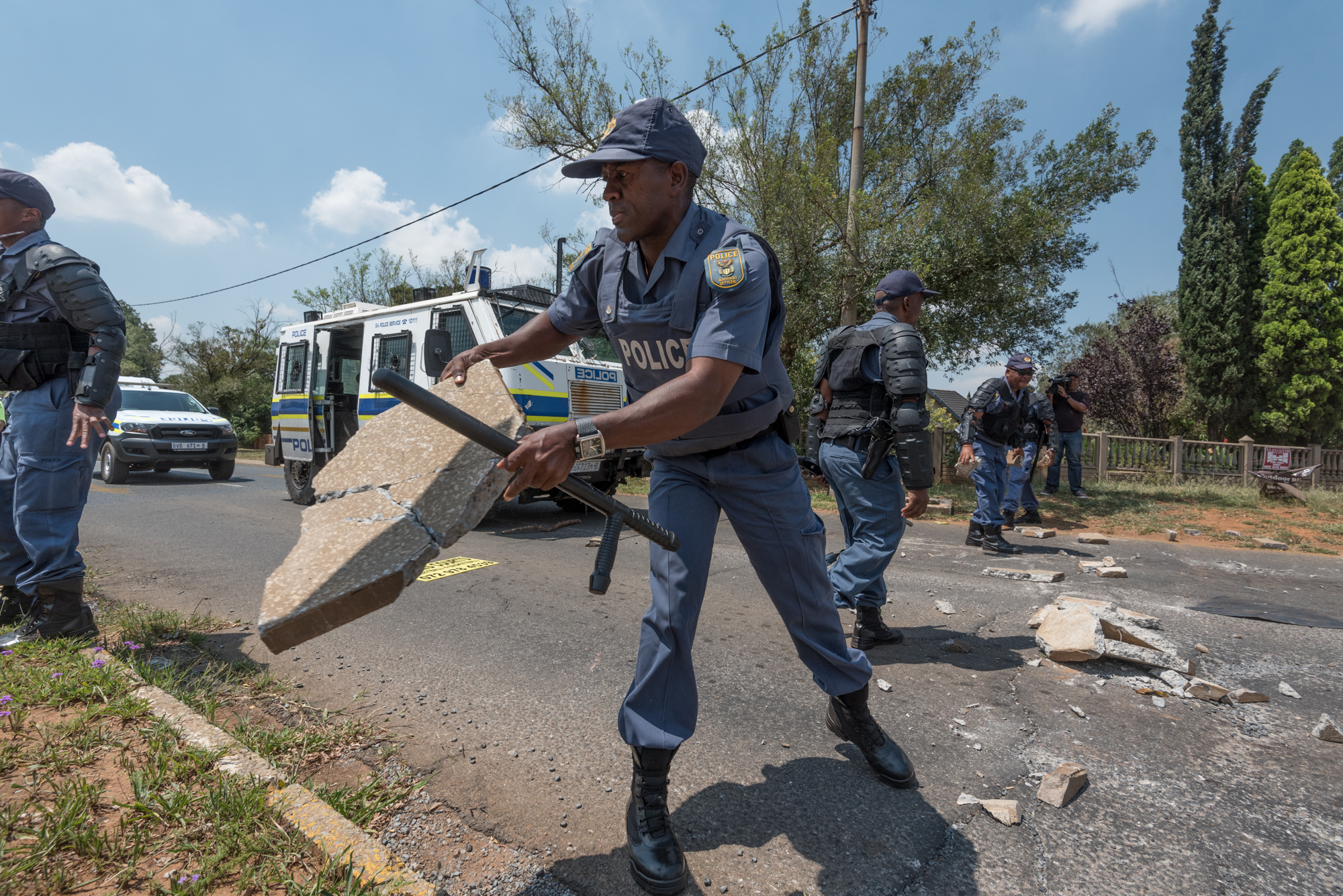 VIDEOS: Protesters refuse to back down as violence continues at ...