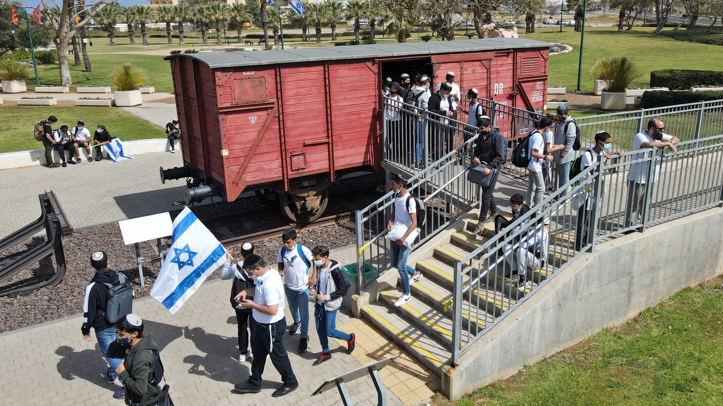 Chilling tales of SA's Holocaust survivors remembered