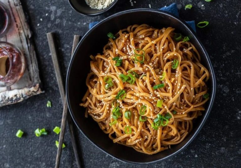 Four mouthwatering recipes to recreate using 2 minute noodles