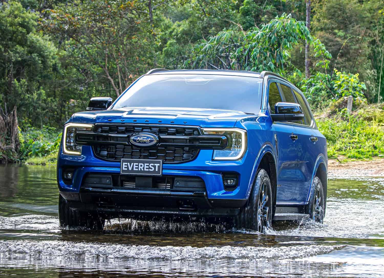 WATCH New Ford Everest Takes Fight To Toyota Fortuner Daily Star WATCH New Ford Everest Takes Fight To Toyota Fortuner Daily Star