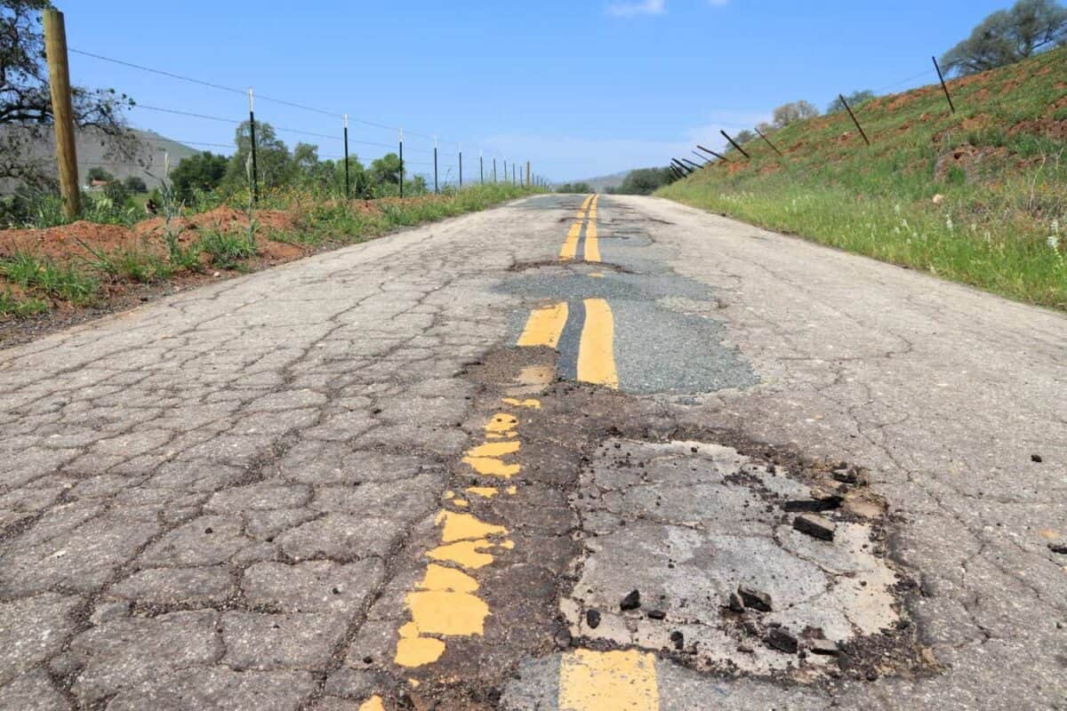 Crumbling infrastructure contributing to South Africa’s poor road