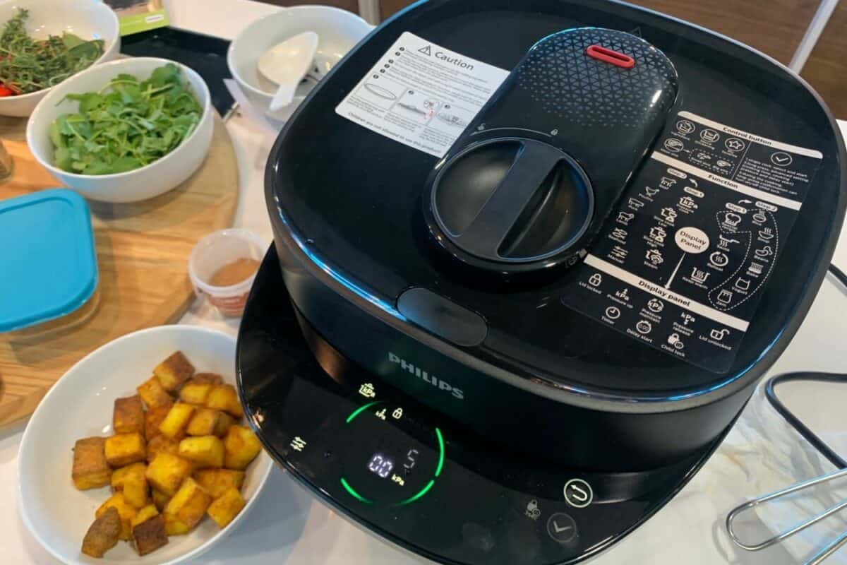 The AllInOne Cooker can prepare a bredie, curry and samp in 30 minutes