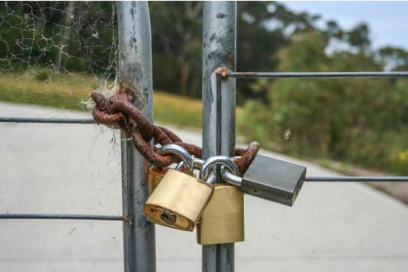 JSE-listed contractor staff held hostage on KZN construction site