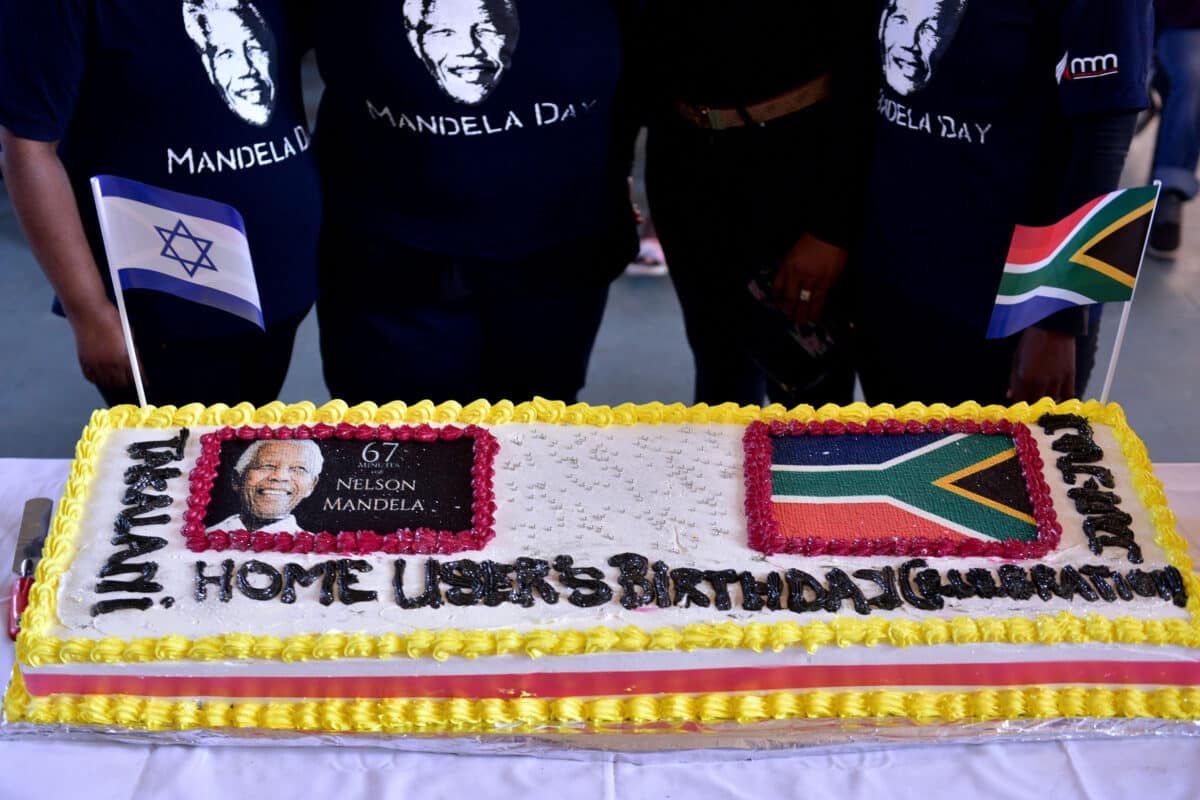 In pictures: South Africans come together to help out on Mandela Day