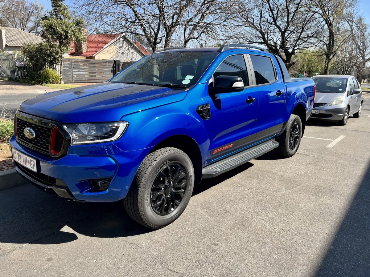 WATCH: Ford Ranger parking by itself - a blow to any man's ego