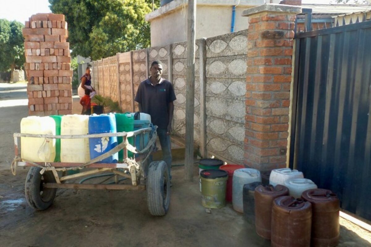Returning Zimbabweans battle to rebuild their lives in Harare