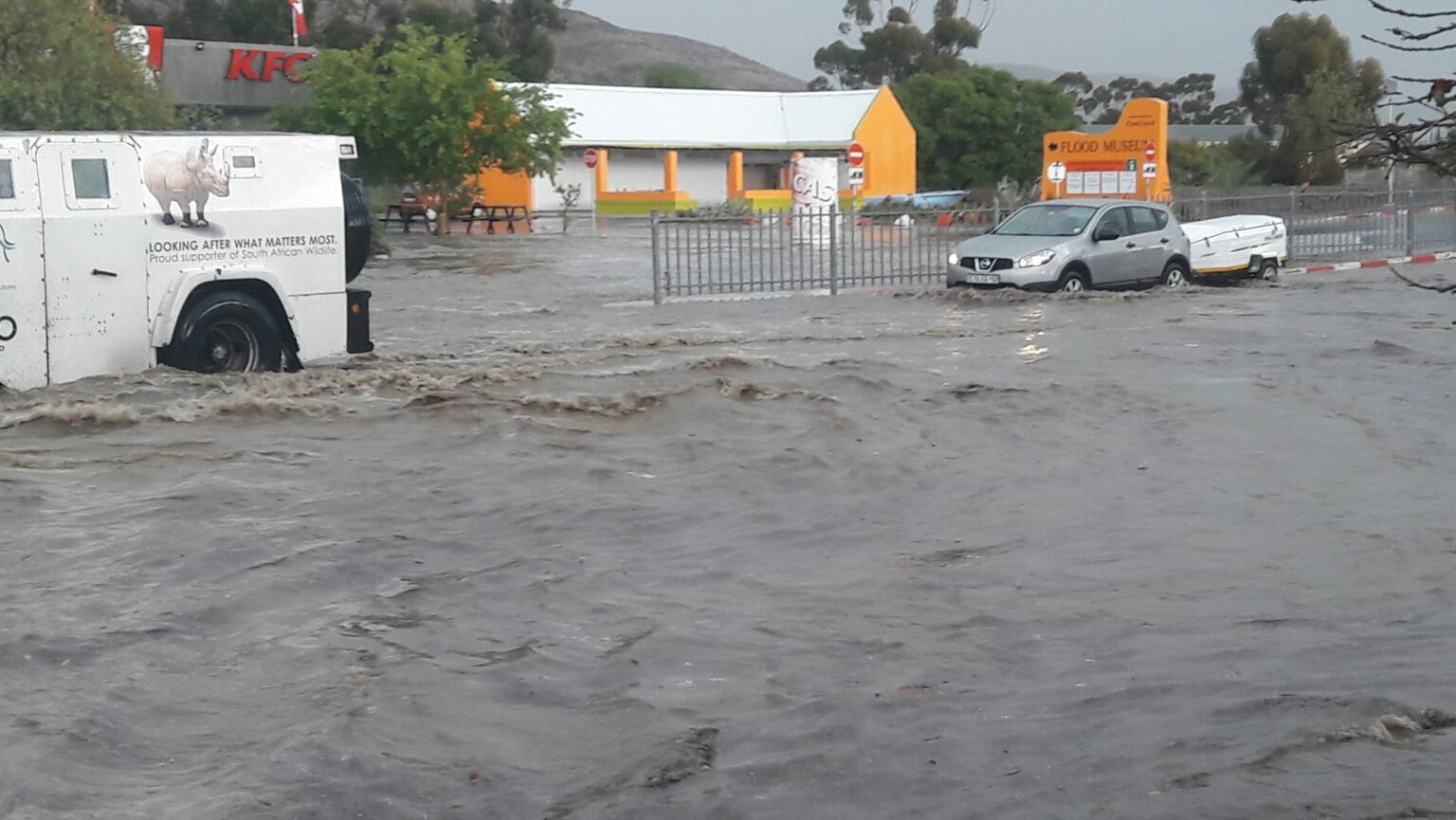 WATCH Laingsburg floods Streets, retirement home flooded