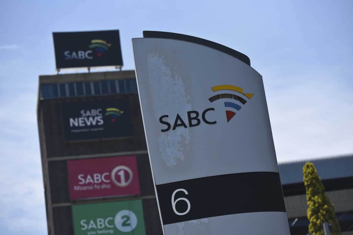 Fire breaks out at SABC Radio Park building in Joburg