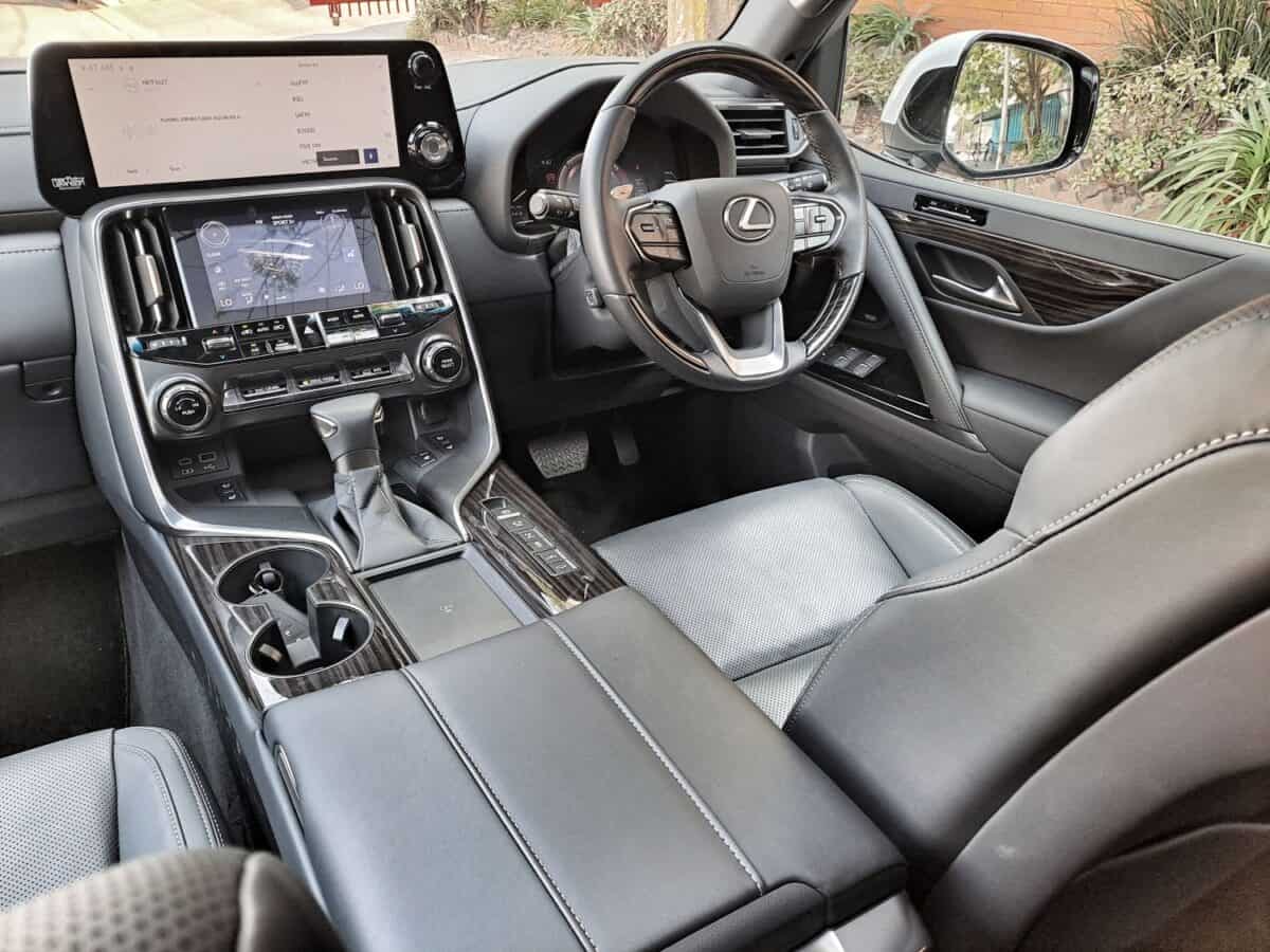 Land Cruiser 300's private school cousin is large and in charge | The ...