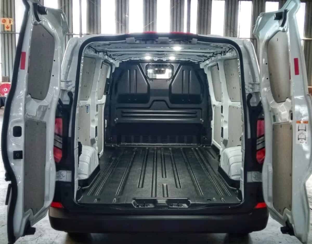 Transit Custom Load Through Load-lugging new Ford Transit Custom a van with a clear plan