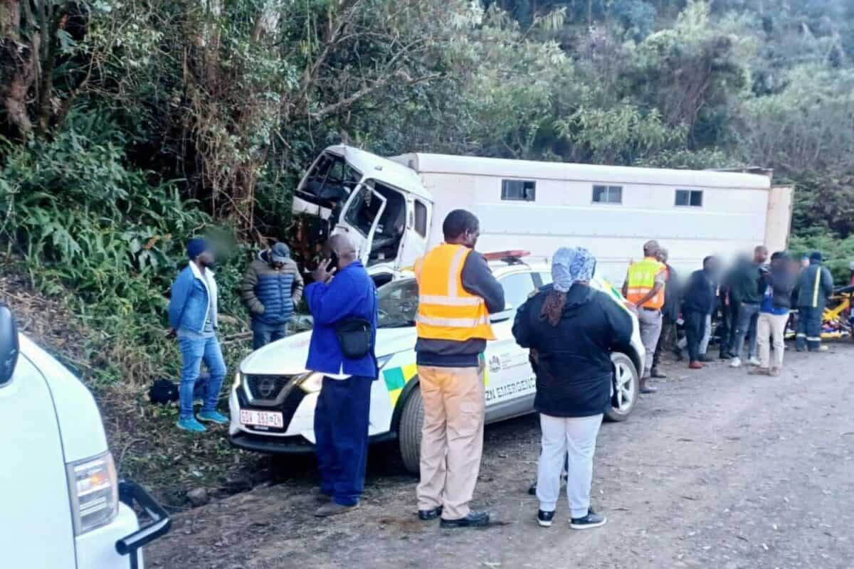 One killed, 60 injured in truck accident transporting workers in KZN