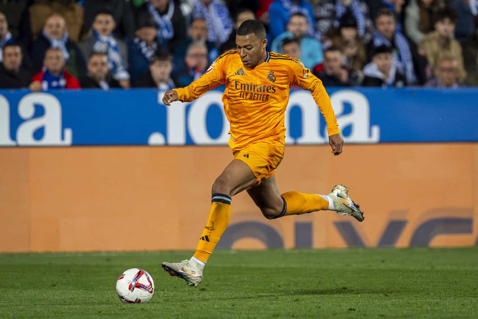 Mbappe takes reins for Real Madrid in Liverpool clash