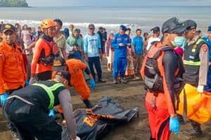 5 dead, 29 missing after ferry sinks on way to Indonesia's Bali