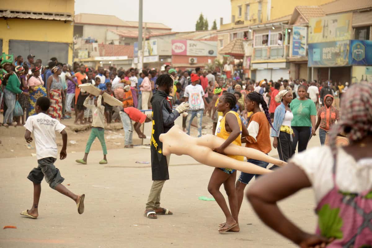 Unrest in Angolan capital after 4 killed in fuel hike protests