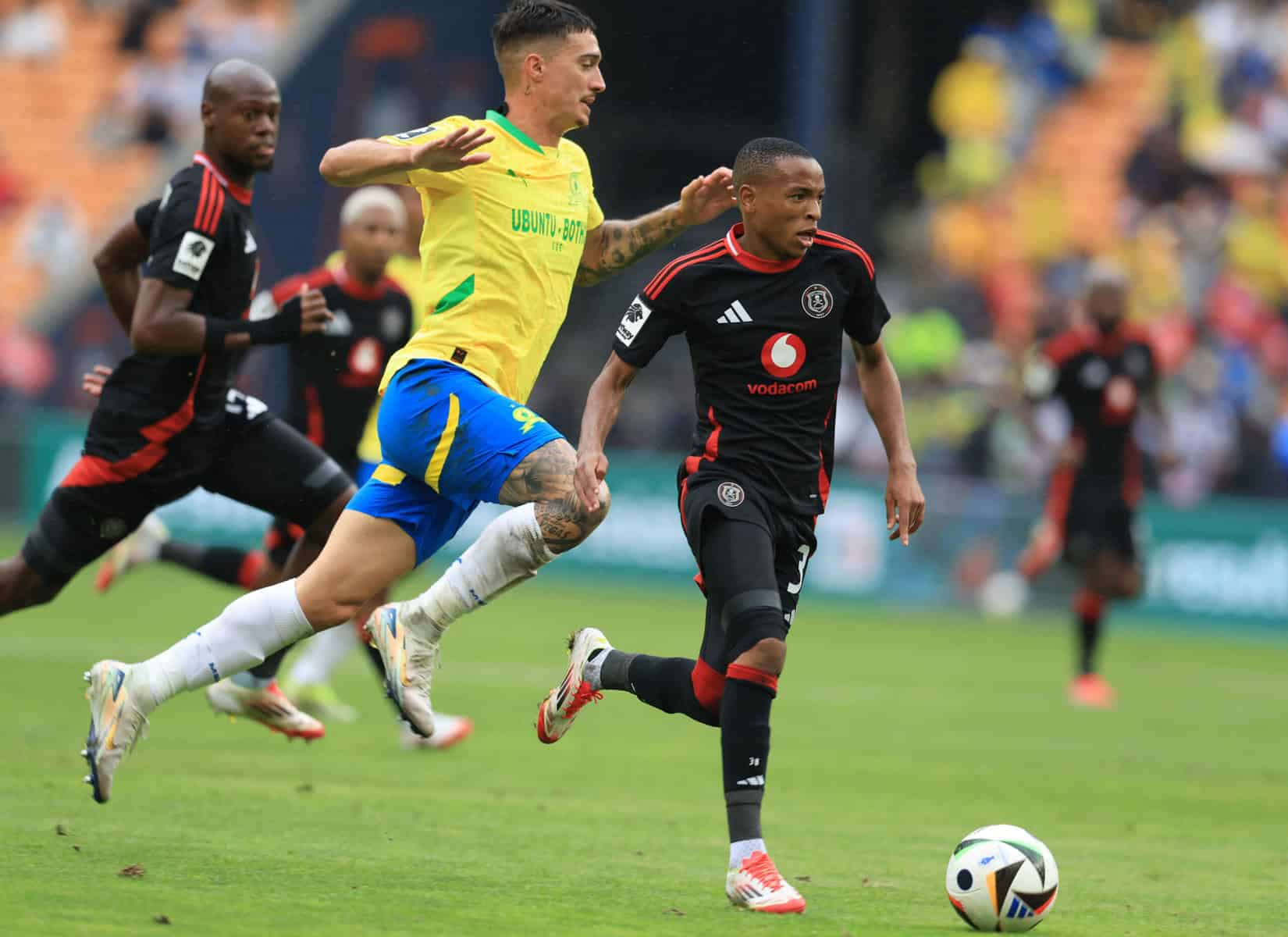 Maluleke backs Mofokeng for top PSL award amid fierce debate