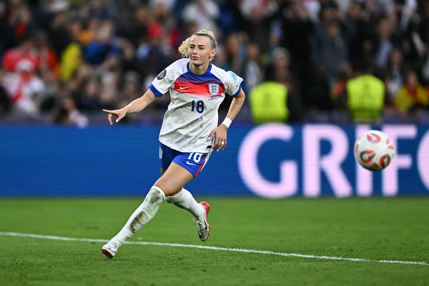 Chloe Kelly - England