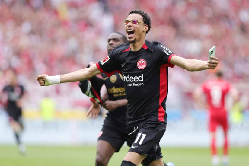 Liverpool sign forward Ekitike from Eintracht Frankfurt