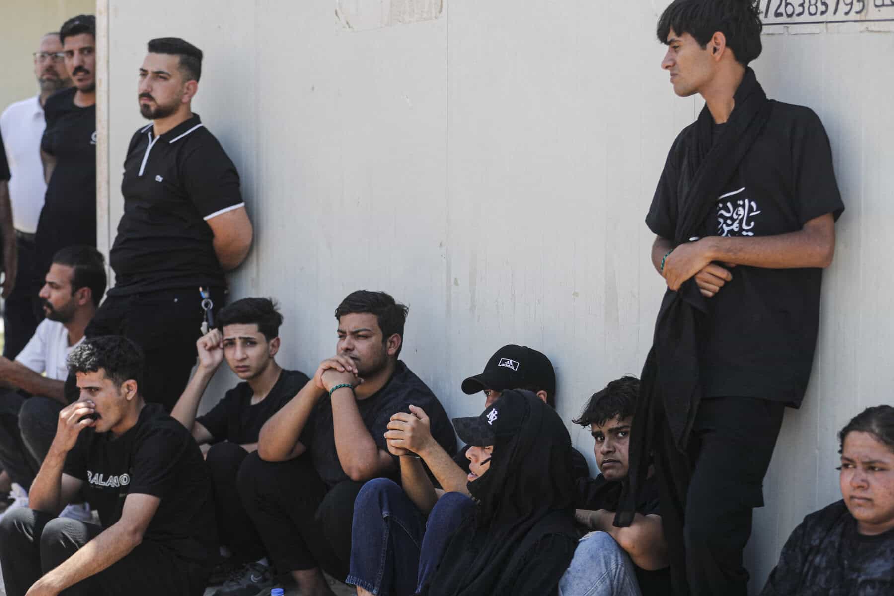 Iraq shopping mall fire kills more than 60