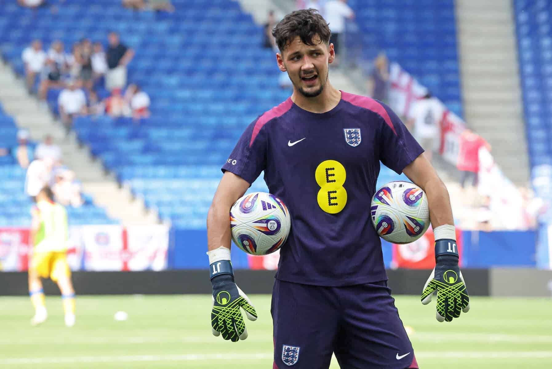 Goalkeeper Trafford returns to Man City from Burnley