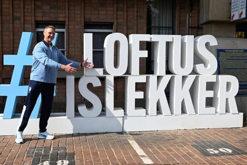 Bulls coach Johan Ackermann
