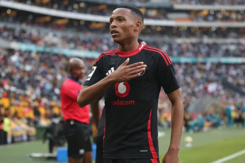 Pirates responds to report linking Mofokeng with move to PSV
