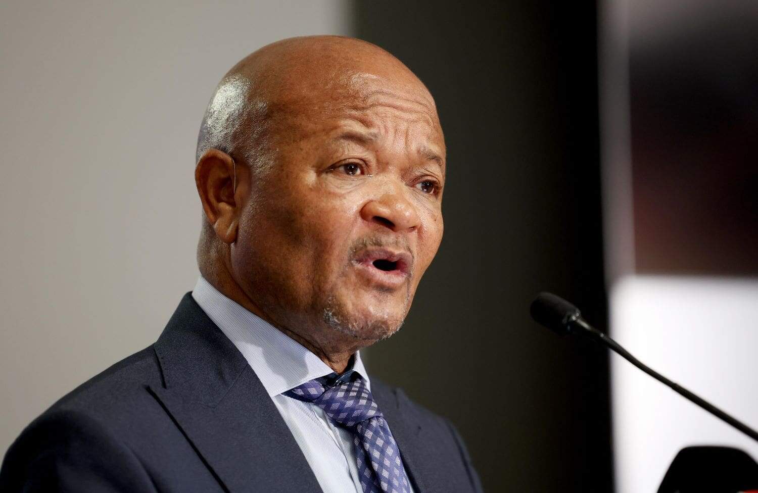 Police committee member shows no faith in investigations against Mchunu
