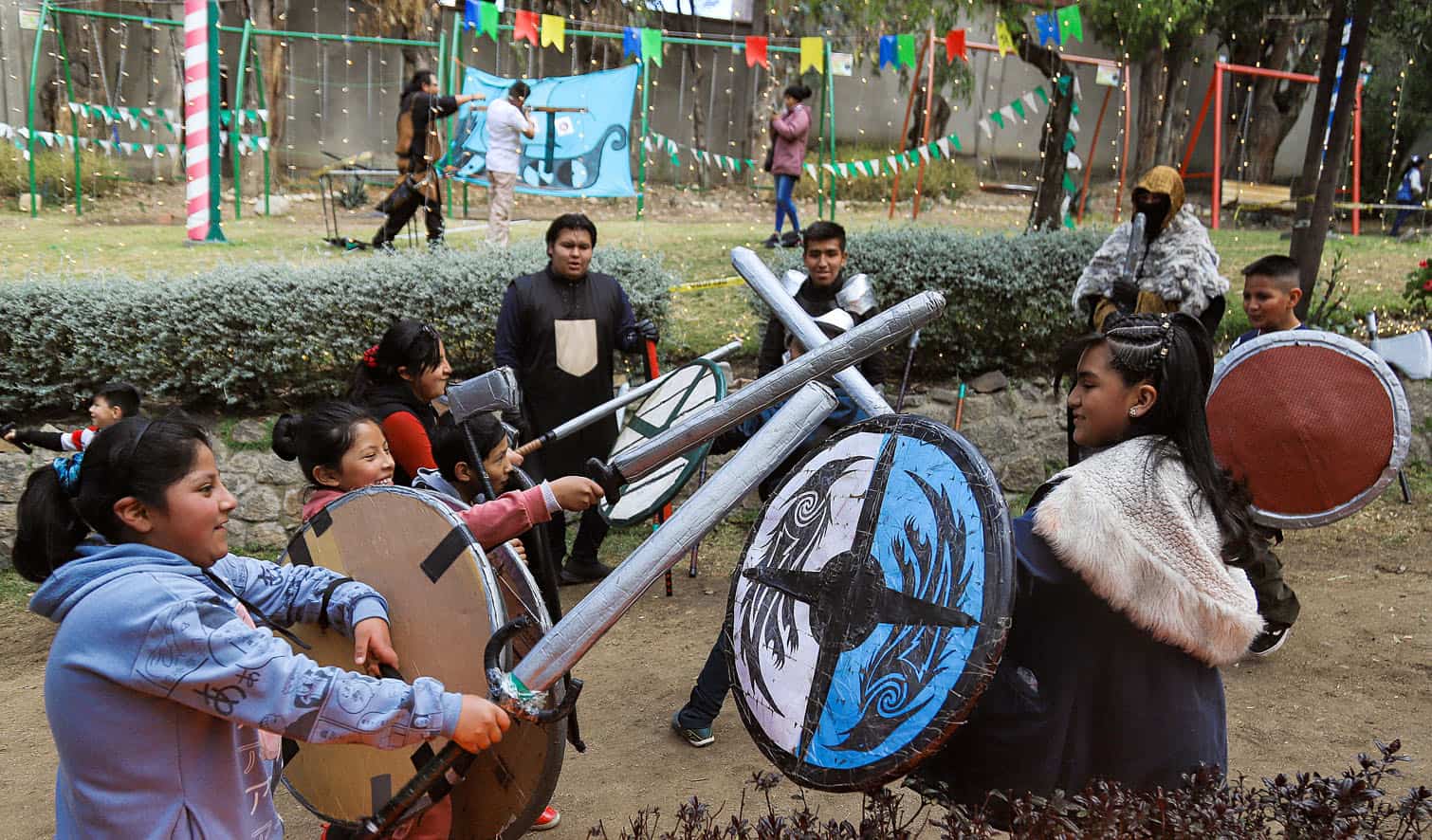 Bolivia celebrates the Middle Ages in a festival that combines fantasy with realism