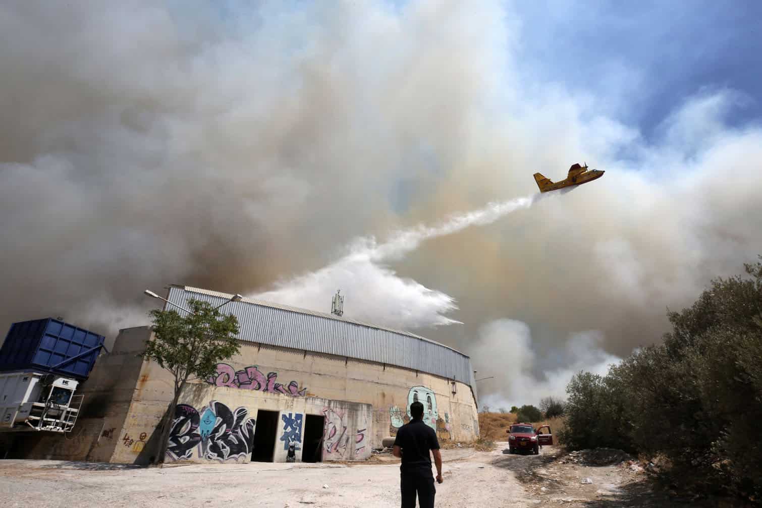 Wildfire over east Athens