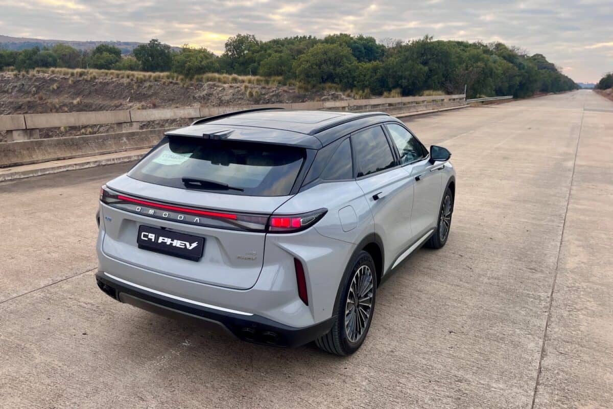 Dashing Omoda C9 plug-in hybrid proves to be a GTI killer | The Citizen
