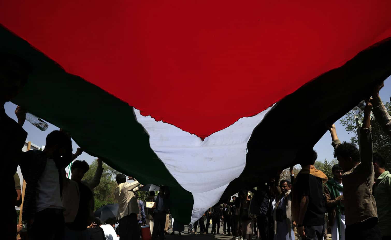 Rally in Sana'a in solidarity with the Palestinian people