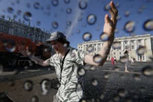Hot weather in St. Petersburg