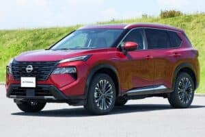 Nissan reveals facelift Japanese market X-Trail