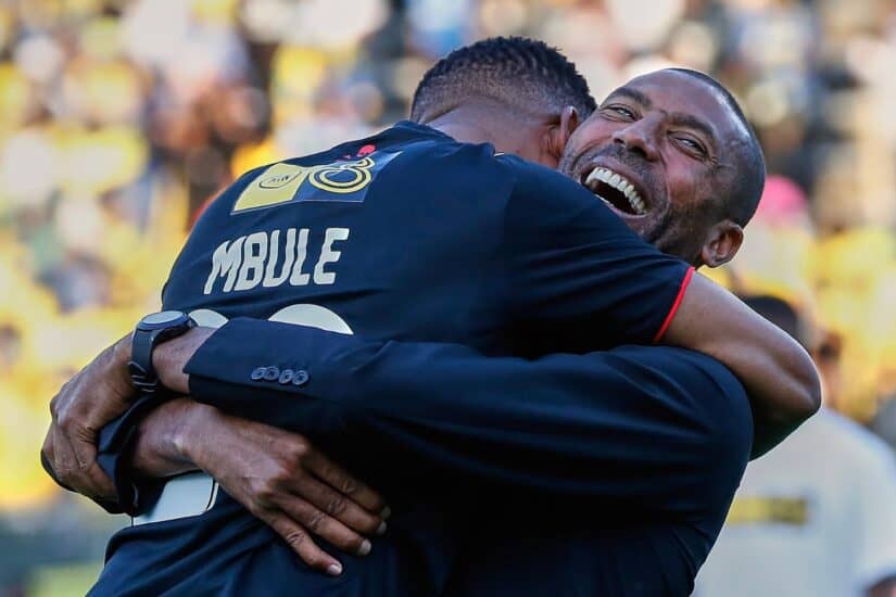 Abdeslam Ouaddou - Sipho Mbule - Orlando Pirates