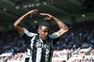 Newcastle host Liverpool amid Isak stand-off, Spurs test new-look Man City