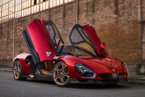 Alfa Romeo 33 Stradale world reveal