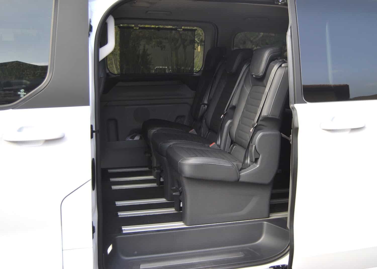 Ford prices new Tourneo Titanium X