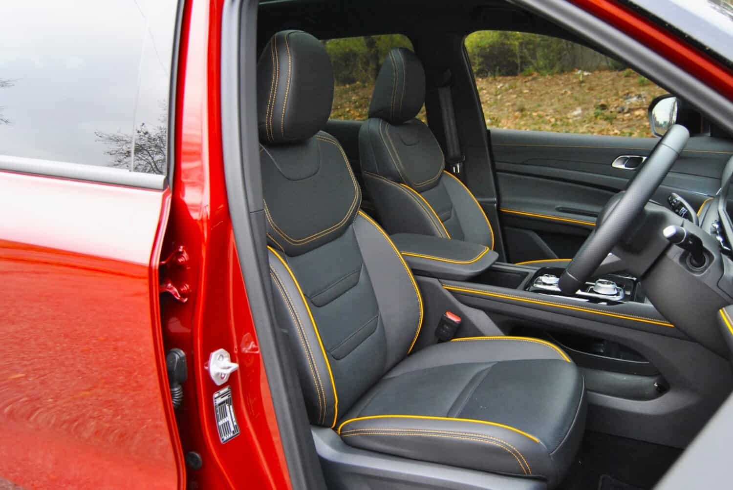 Ford reveals special Dark Edition Territory