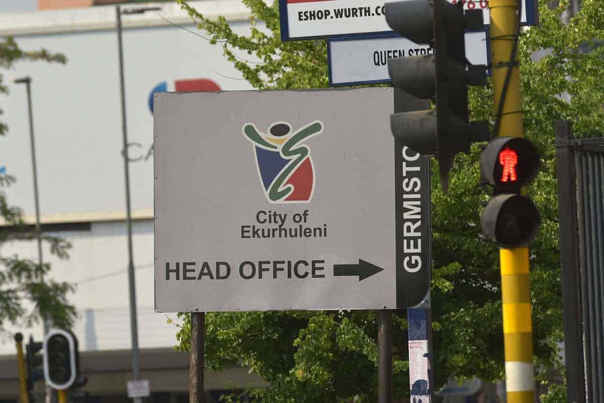 City monitors shutdown threat amid tariff backlash
