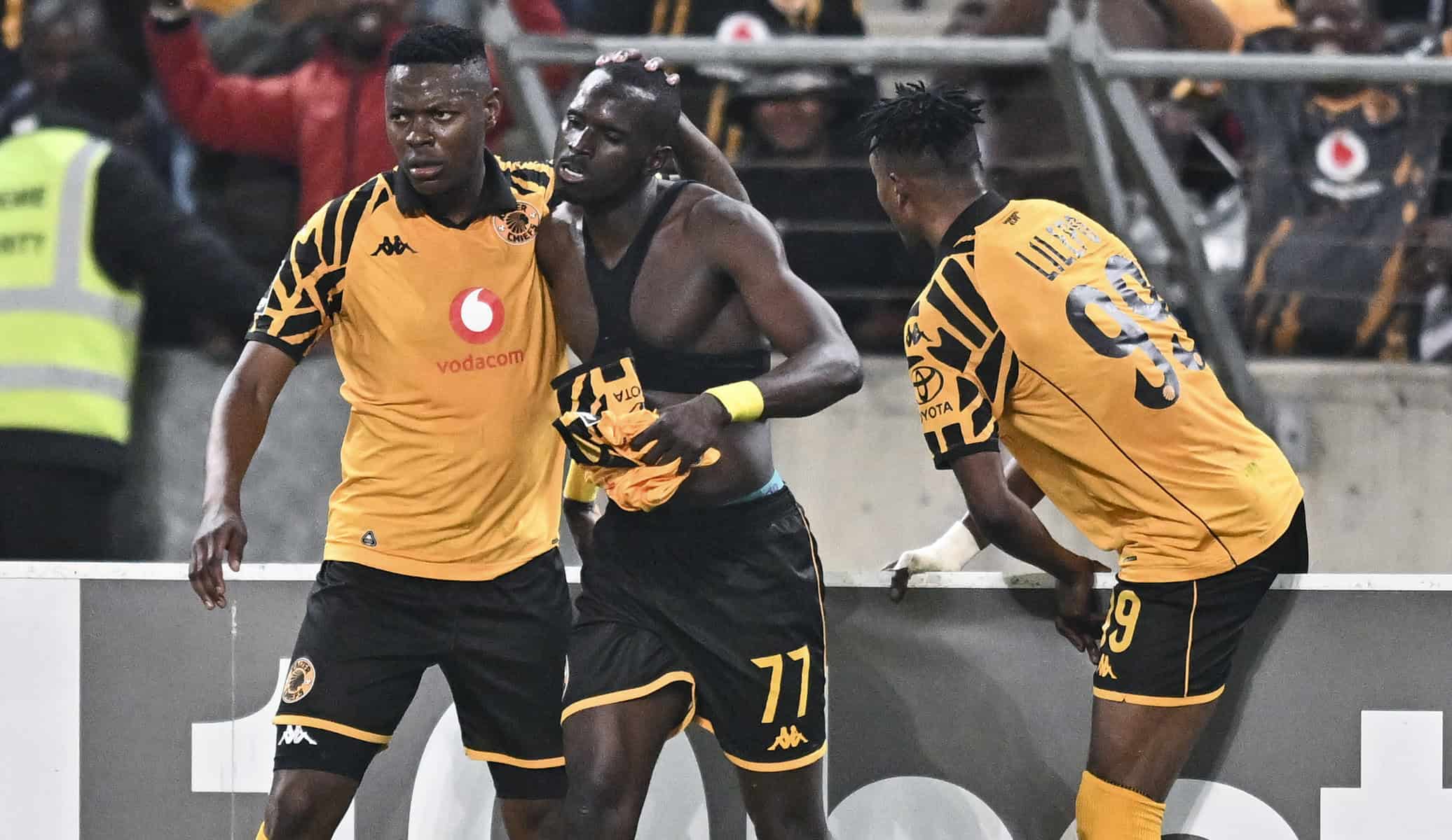 Kaizer Chiefs down Golden Arrows to maintain unbeaten run
