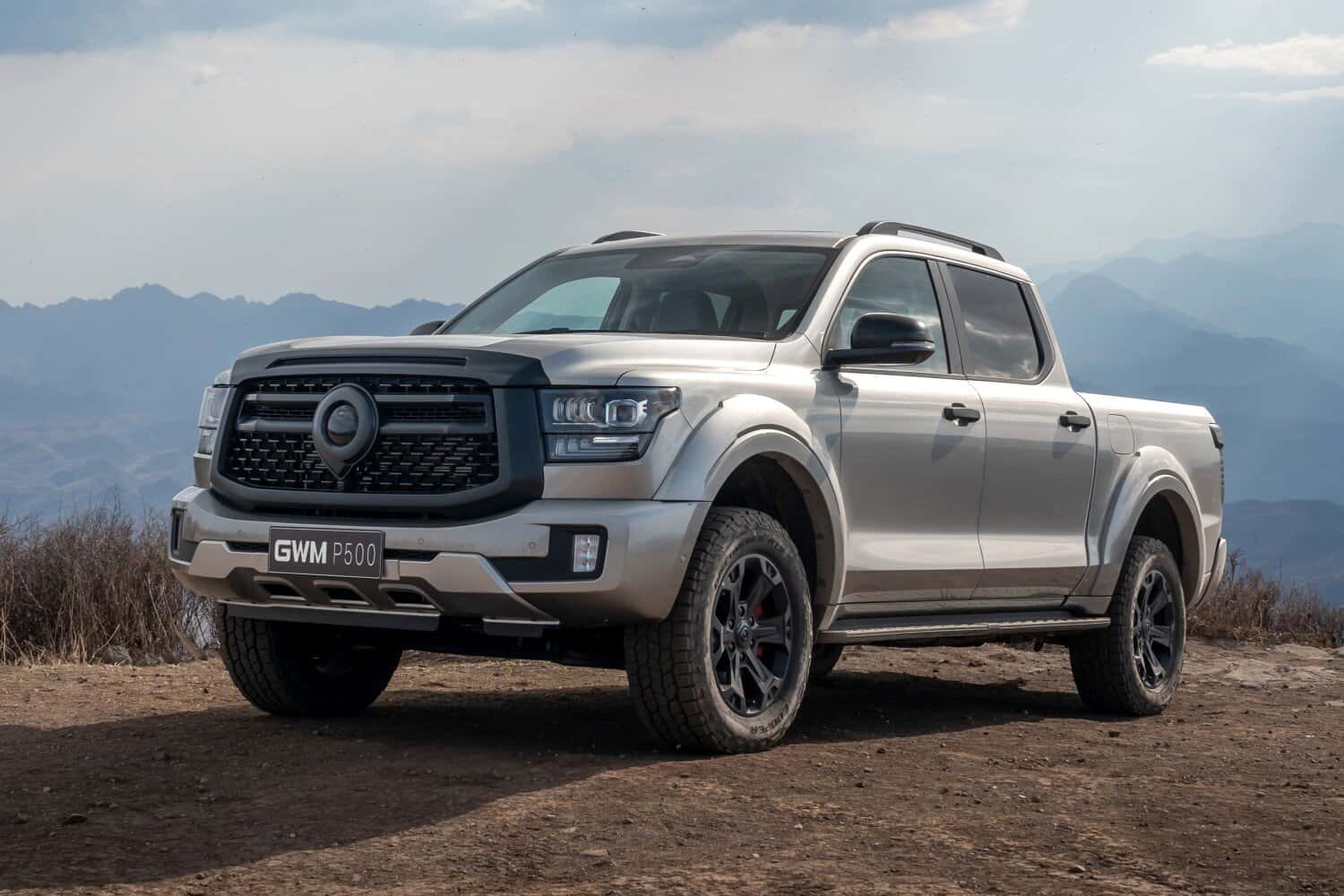 GWM P500 bakkie 2025 update swops chrome for black exterior touches