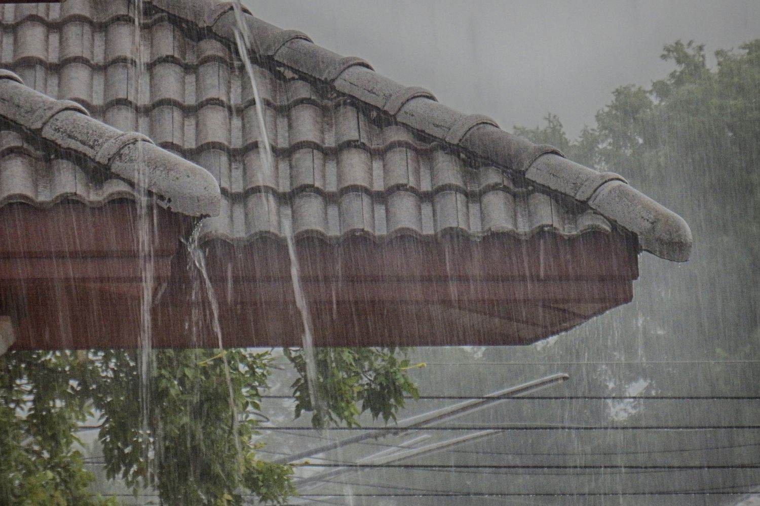 Heavy rain, strong winds and a cold front to hit parts of SA