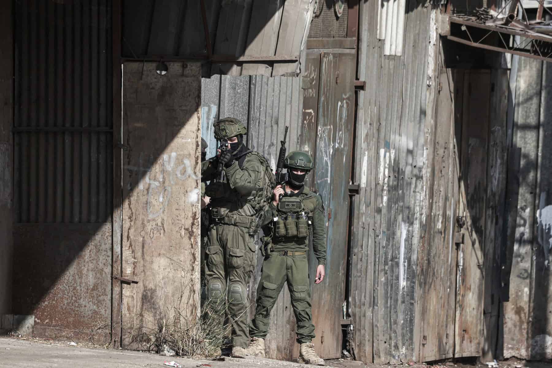 Israel ups pressure on Gaza City as Trump eyes post-war plan