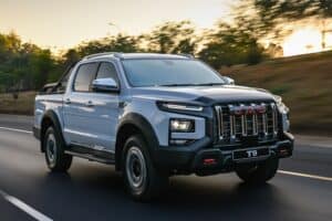 JAC T9 PHEV guns for Ford Ranger Raptor and BYD Shark