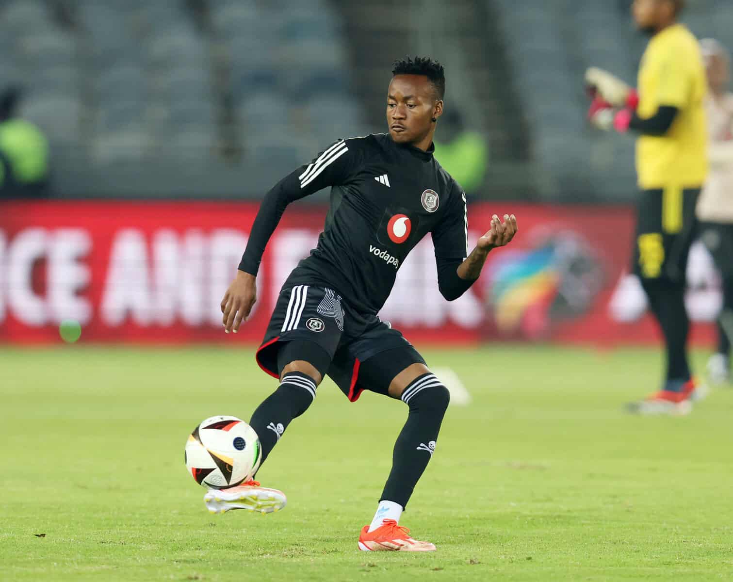 Orlando Pirates make decision on Katlego Otladisa