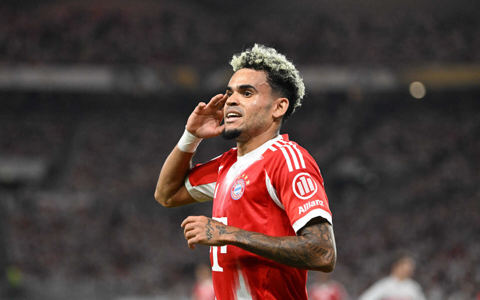 Kane lauds Diaz's 'perfect start' at Bayern