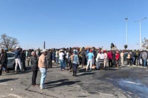 Maponya Mall Soweto ehailing driver taxi uber