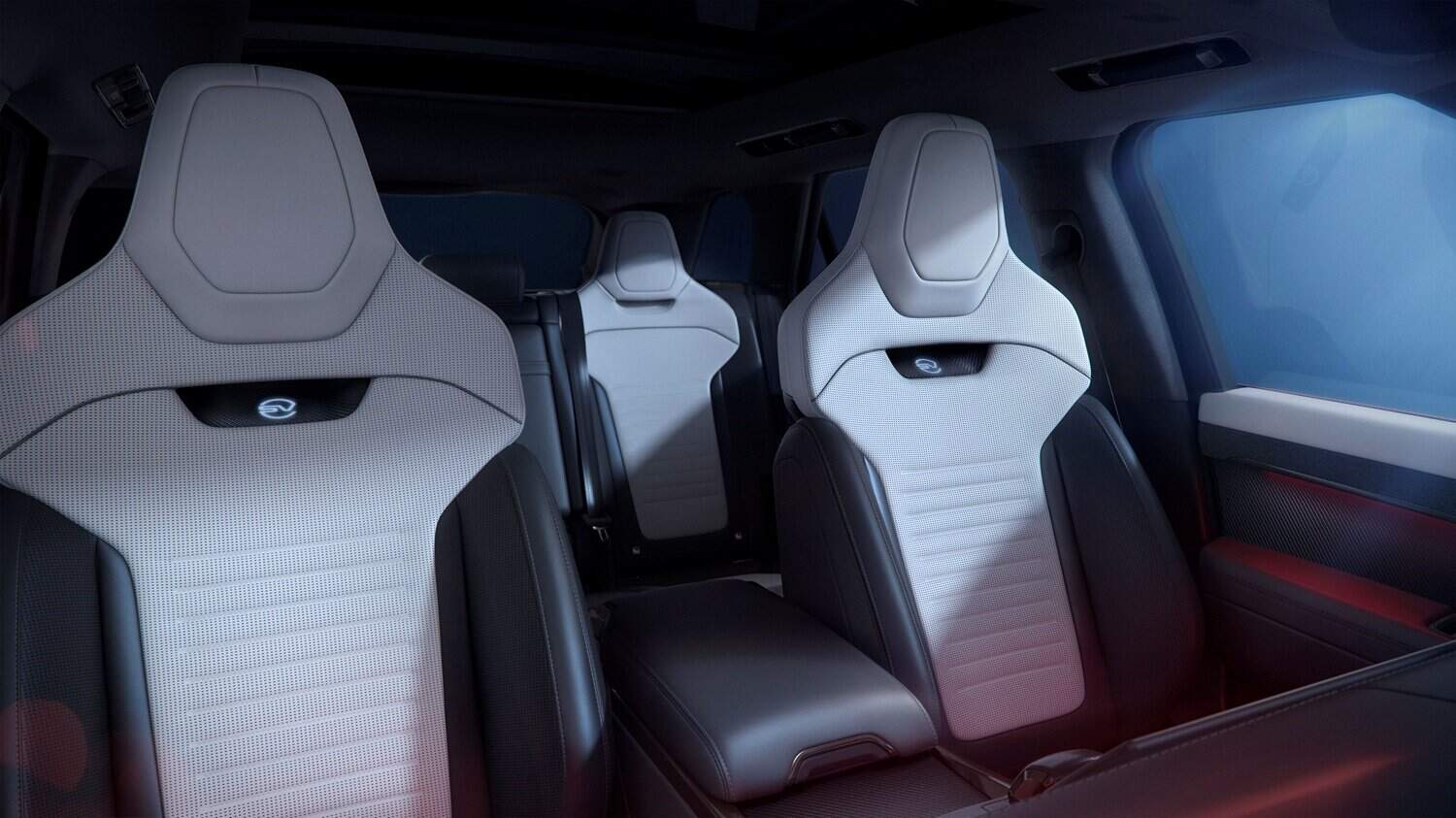 Range Rover Sport SV Carbon price South Africa