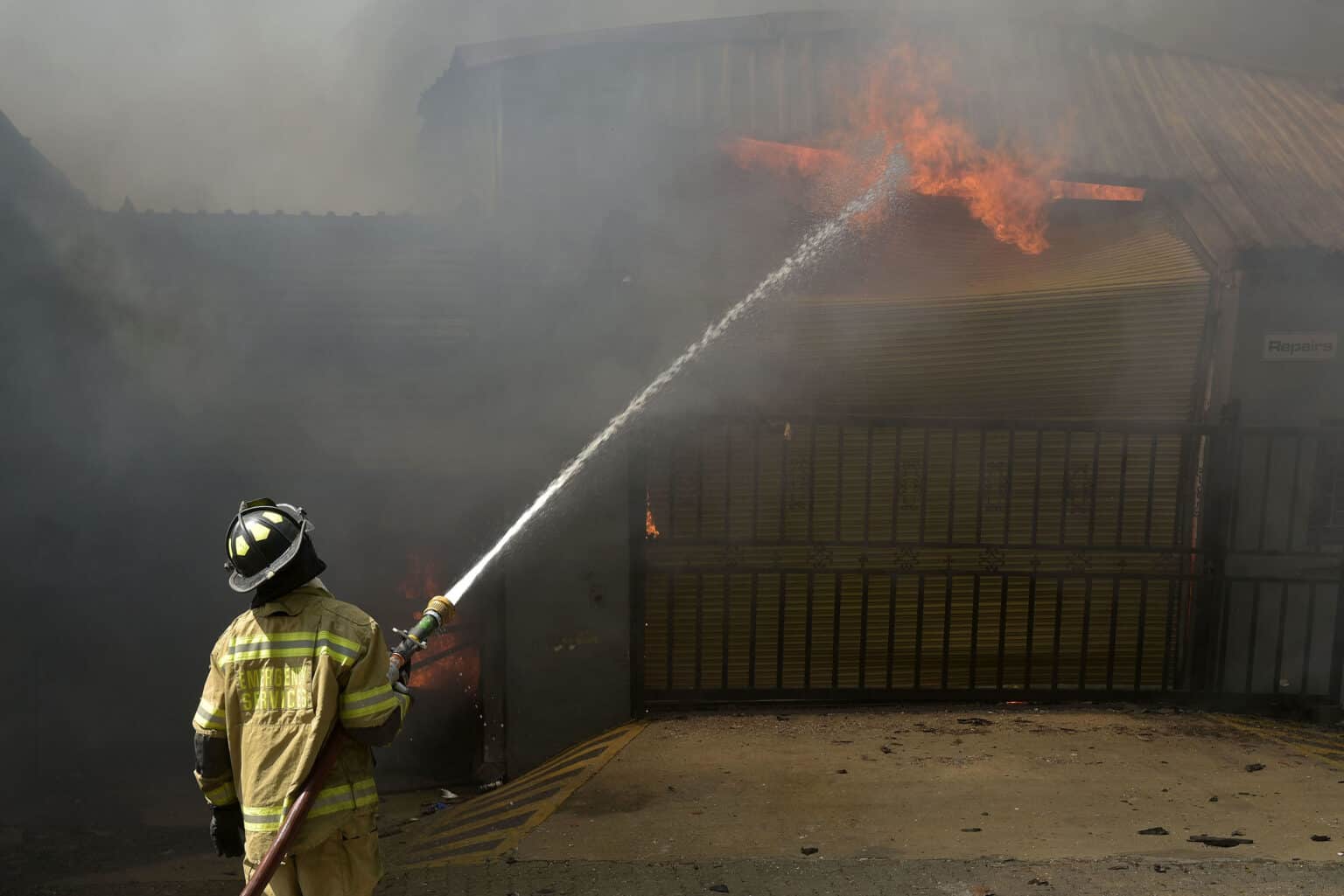 Tshwane rejects assistance from volunteer firefighters