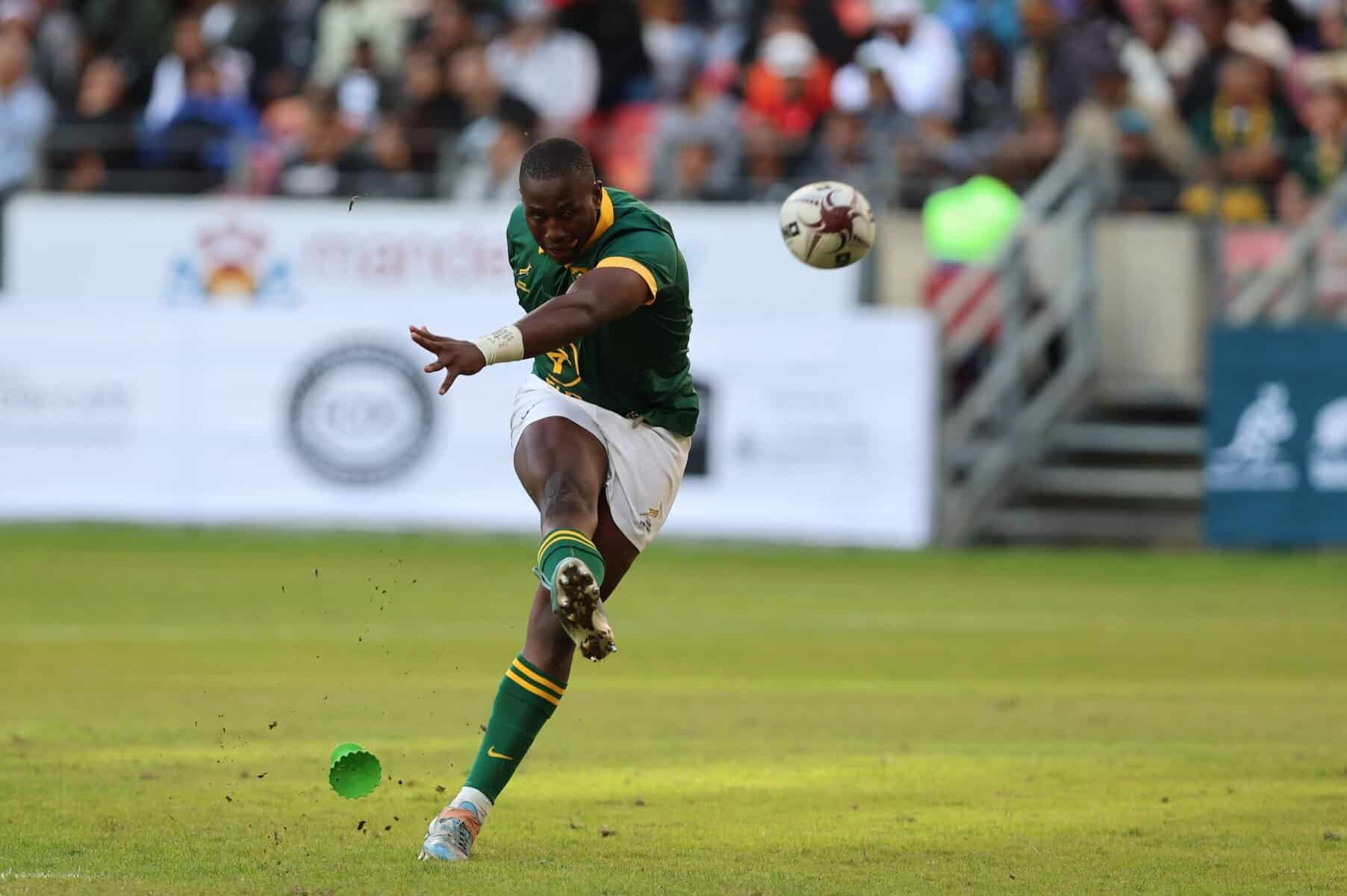 Junior Springbok star Vusi Moyo Sharks start