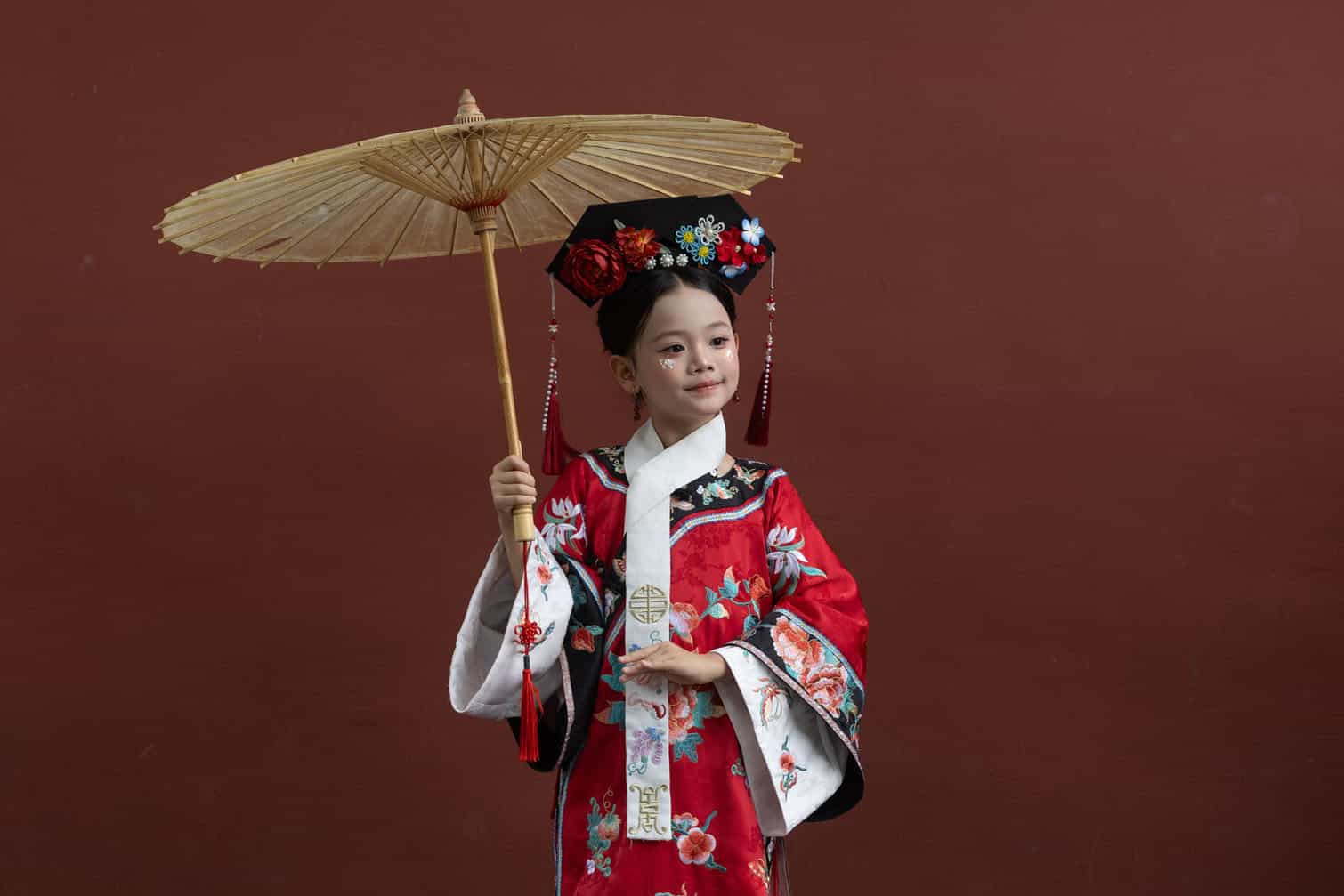 Daily life in Beijing ahead of 80th WWII victory anniversary